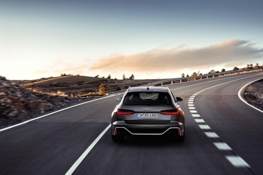  Audi RS6 Avant (C8) 2019 года  (WW) (фото 23 из 46)